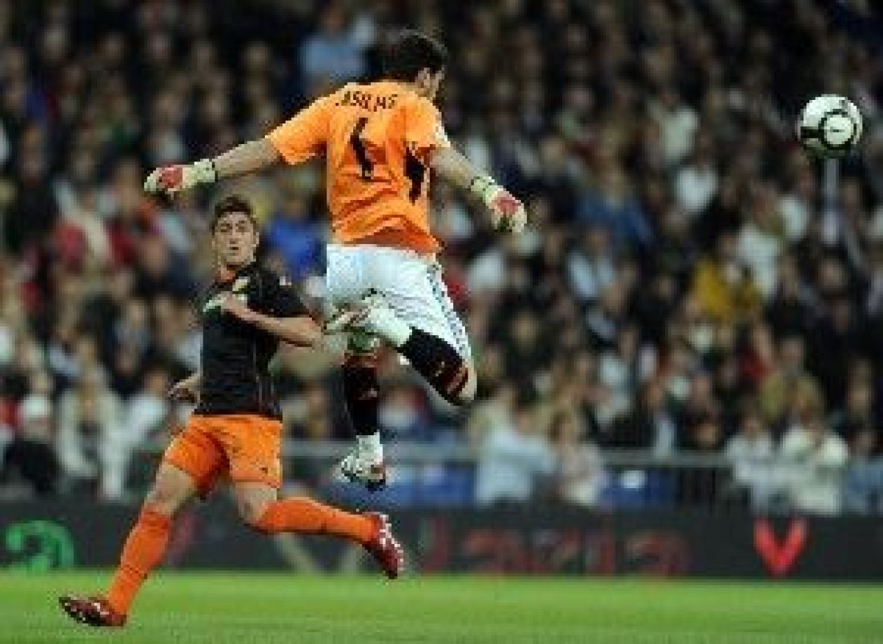 La UN punct de Barca: Real Madrid 2 - 0 Valencia! Vezi golurile lui Higuain si Ronaldo! VIDEO_3