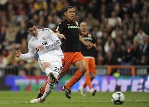 La UN punct de Barca: Real Madrid 2 - 0 Valencia! Vezi golurile lui Higuain si Ronaldo! VIDEO_7
