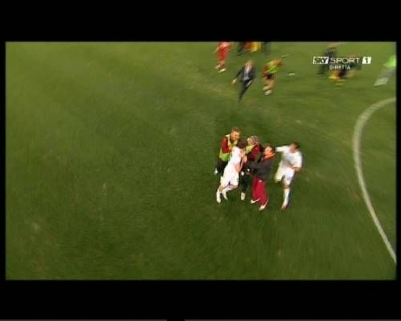 FOTO! Radu Stefan a TURBAT! I-a dat un CAP IN GURA lui Mexes!_5