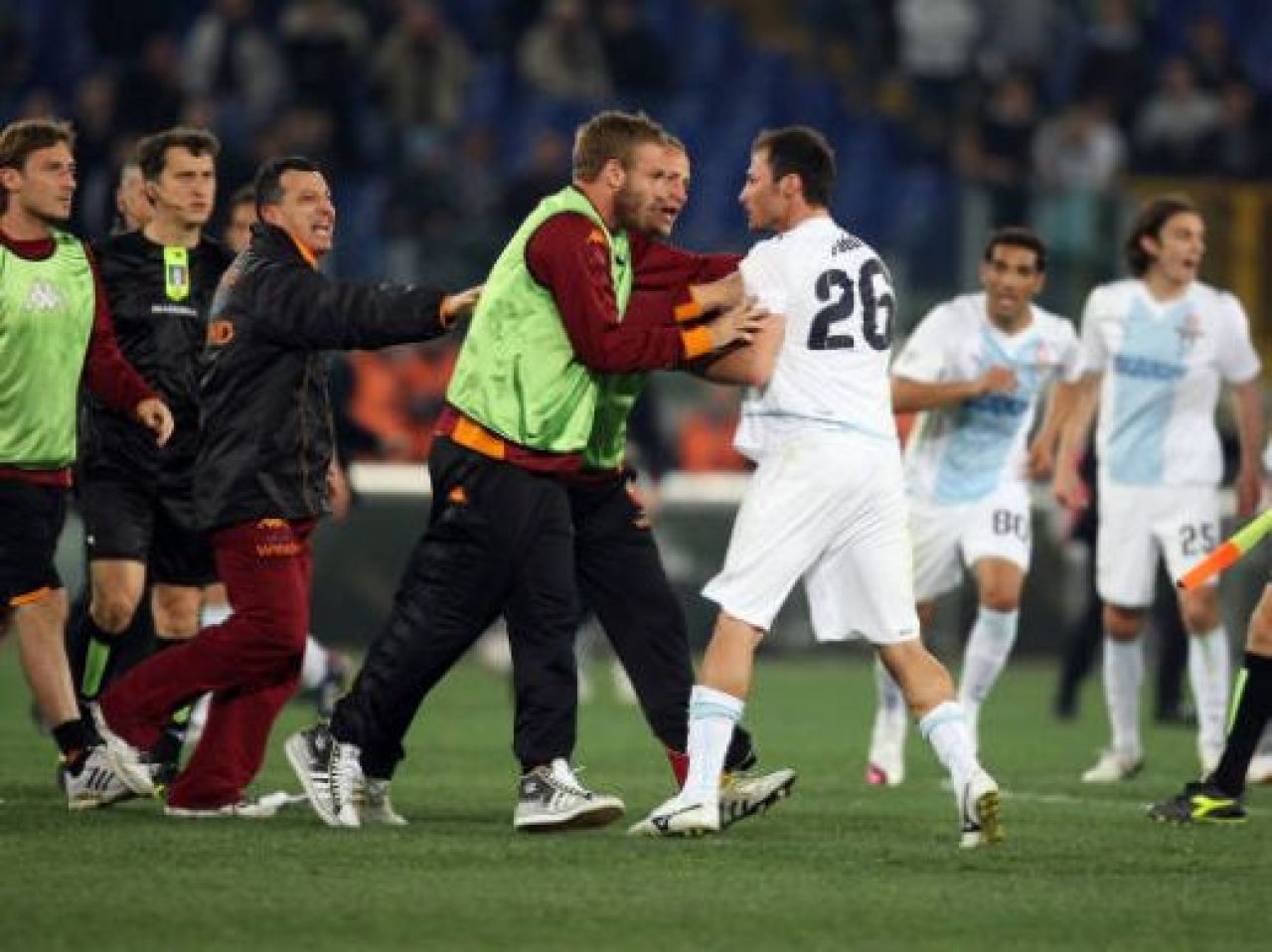 FOTO! Radu Stefan a TURBAT! I-a dat un CAP IN GURA lui Mexes!_11