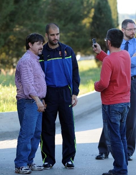 FOTO / Extraterestrii fara figuri!  Barcelona a plecat la Milano cu.. autocarul!_14