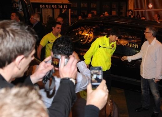 FOTO / Extraterestrii fara figuri!  Barcelona a plecat la Milano cu.. autocarul!_15
