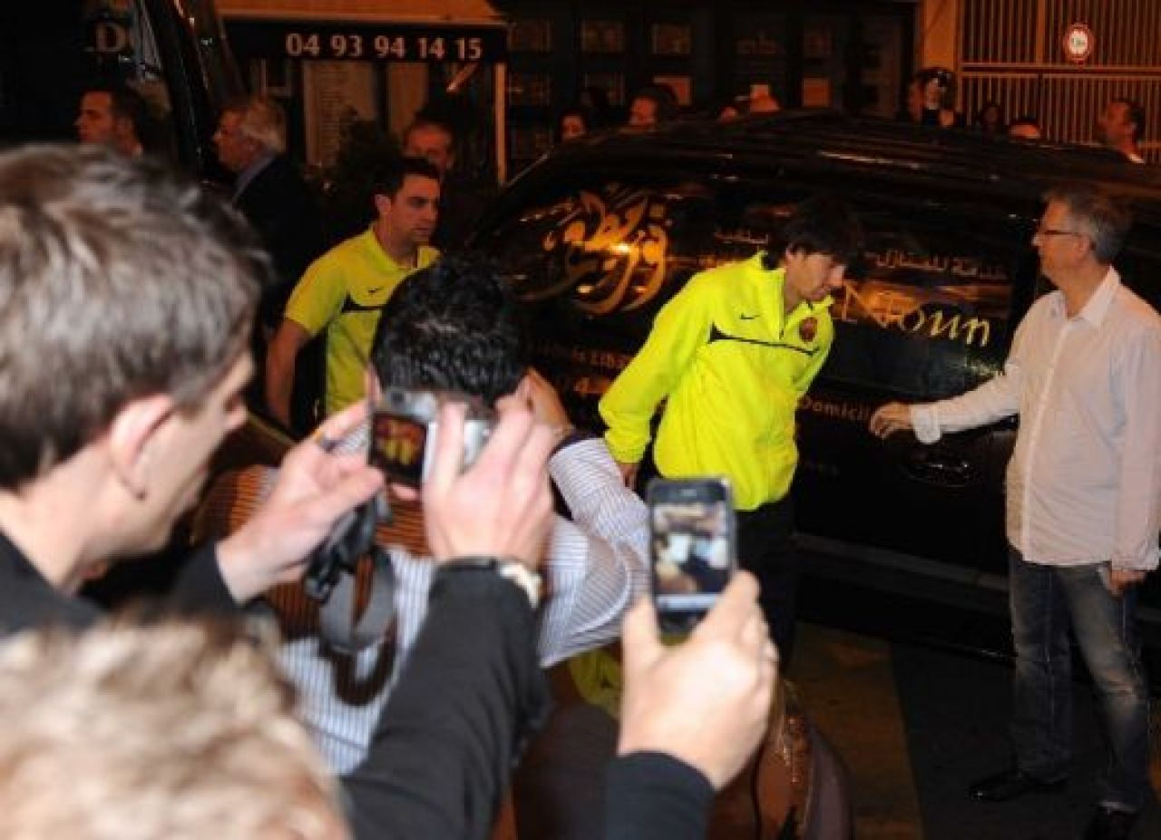 FOTO / Extraterestrii fara figuri! Barcelona a plecat la Milano cu.. autocarul!_15