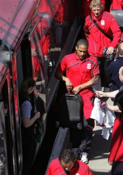 VIDEO Trenul vietii, Liverpool condusa de fani la gara! Vezi traseul halucinant al englezilor!_4
