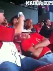 VIDEO / La ce-ti mai trebuie dusmani cand ai prieteni? :)))