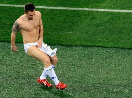 Imaginile anului in Italia: Cassano in chiloti, Mexes cu ochii in lacrimi! Inter, aproape campioana!_8