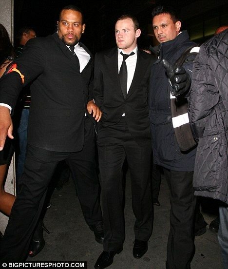 Moartea unei adolescente i-a stricat petrecerea lui Rooney! Vezi unde a sarbatorit Jucatorul Anului!_3