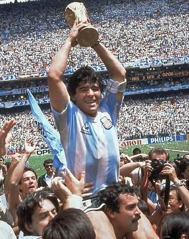 TOP 10 cei mai buni nr 10 din istorie!_6