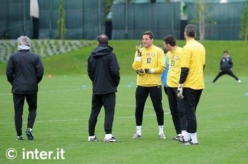 Sneijder, Chivu si Balotelli convocati de Inter! Vezi ce capcana le pregateste Barcelona!_30
