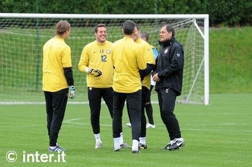 Sneijder, Chivu si Balotelli convocati de Inter! Vezi ce capcana le pregateste Barcelona!_33