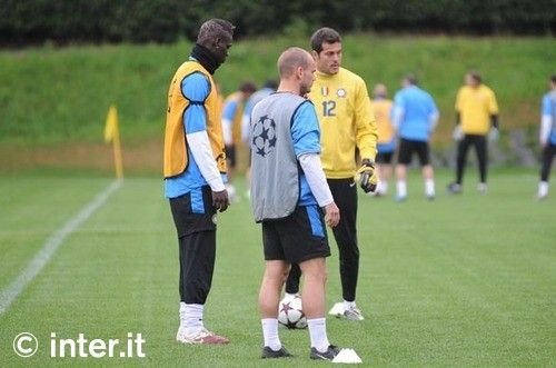 Sneijder, Chivu si Balotelli convocati de Inter! Vezi ce capcana le pregateste Barcelona!_35