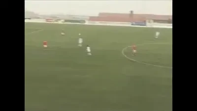 VIDEO / El este cel mai PROST fotbalist - actor din lume!