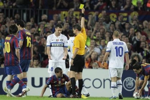 Pentru ce a fost eliminat Motta de la Inter! Vezi cum l-a luat de ceafa pe Busquets:_10