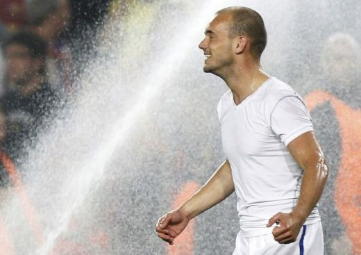 VIDEO Mourinho, luat de gat de Valdes! Barcelona pune stropitorile pe Inter ca sa nu se bucure cu fanii!_4