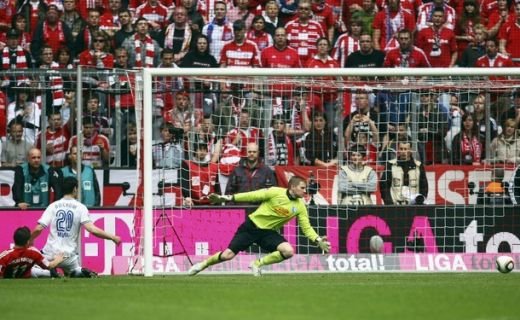 VIDEO Bayern, CAMPIOANA in Bundesliga! Vezi hattrick-ul lui Muller si bucuria de la final!_2