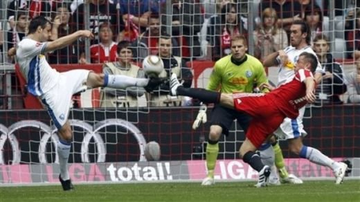 VIDEO Bayern, CAMPIOANA in Bundesliga! Vezi hattrick-ul lui Muller si bucuria de la final!_3