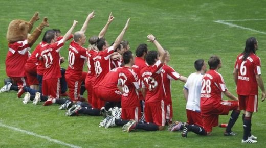 VIDEO Bayern, CAMPIOANA in Bundesliga! Vezi hattrick-ul lui Muller si bucuria de la final!_10