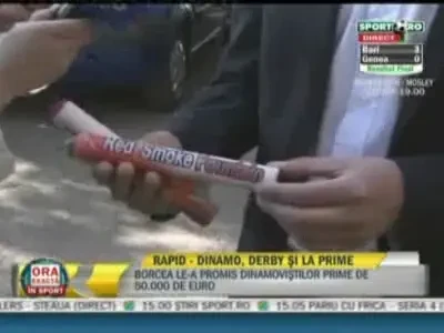 VIDEO&nbsp;Petarde, cutite si bannere obscene!&nbsp;Vezi arsenalul suporterilor de la Rapid - Dinamo!