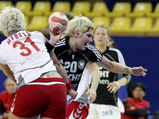 Cu ele ne batem pentru GLORIE: vezi ce jucatoare se ocupa de freza fetelor de la Viborg!_6