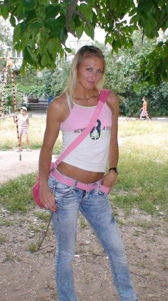 A facut 10 ani volei si la 15 ani s-a apucat de handbal: SEXY Anastasia vrea sa aduca LIGA la Valcea!_7