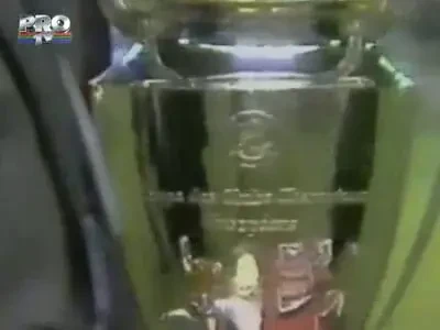 Offf, viata mea! Ce mesaj are dinamovistul Adi Minune pentru Steaua!