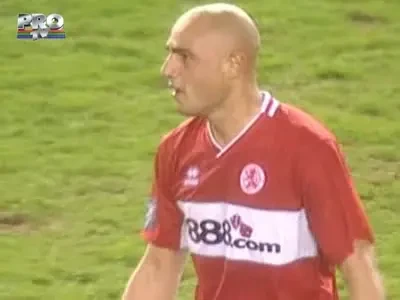 VIDEO: Dinamovistii sarbatoresc incendierea peluzei din Ghencea! Invitat special: Maccarone