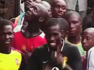 El este noul Pudzianowski: ridica 350 de kg cu dintii! VIDEO: