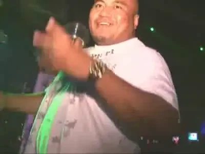 Mighty Mo si Ray Sefo nu vor sa mai plece din Romania! Vezi cum au cantat in club!