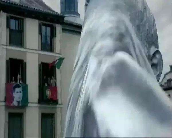 Vezi cum arata statuia lui Cristiano Ronaldo!&nbsp;VIDEO