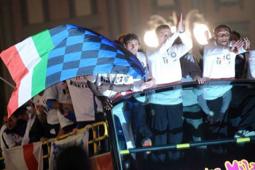 Jucatorii lui Inter l-au atacat pe Totti: 