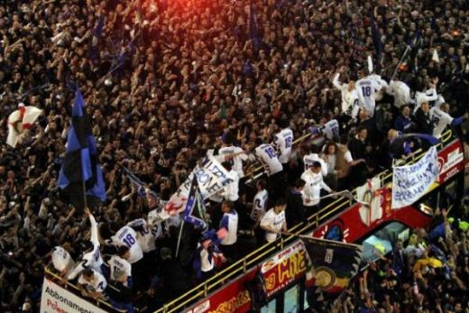 Jucatorii lui Inter l-au atacat pe Totti: 