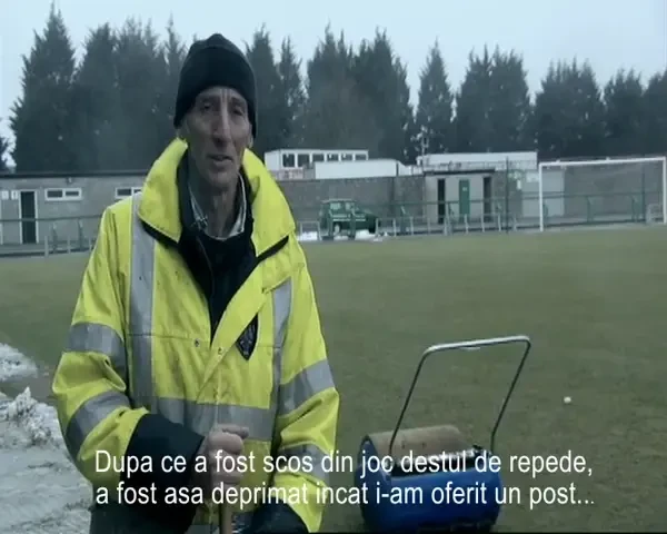 VIDEO / Rooney, baiatul care traseaza liniile pe stadion! Vezi o noua reclama geniala: