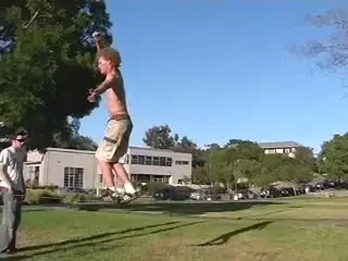 Face backflip pe cordelina! Sa-i gasim un loc la circ! VIDEO: