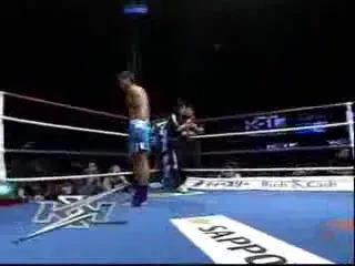 Ray&nbsp;Sefo lupta AZI&nbsp;la&nbsp;K1&nbsp;Bucuresti!&nbsp;VEZI&nbsp;cum l-a facut KO pe Karaev!