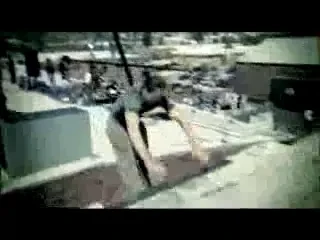 Ei sunt cei mai tari acrobati urbani din lume!!!