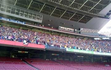 VIDEO Nebunie pe Camp Nou! 25.000 de oameni au venit sa-l vada pe David Villa!_20
