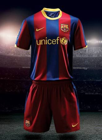 SUPER FOTO / Barcelona va juca in echipament VERDE!_14