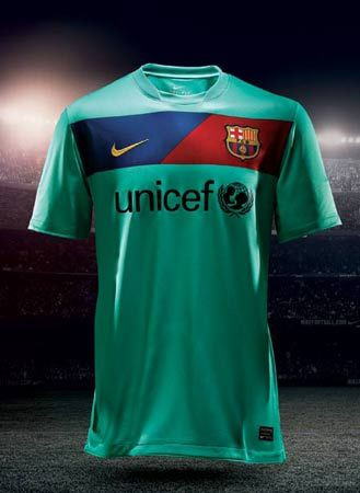 SUPER FOTO / Barcelona va juca in echipament VERDE!_15