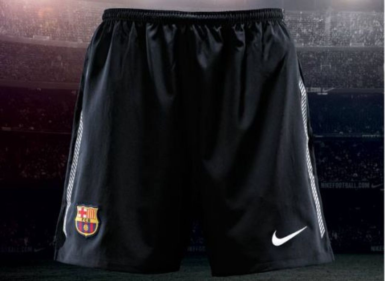 SUPER FOTO / Barcelona va juca in echipament VERDE!_20