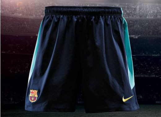 SUPER FOTO / Barcelona va juca in echipament VERDE!_33