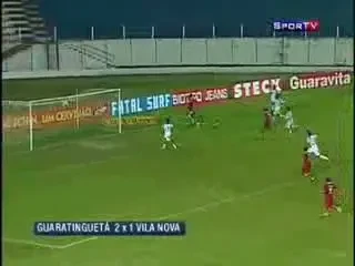 VIDEO / A confundat mingea cu FATA unui coleg! Cum putea sa moara un brazilian