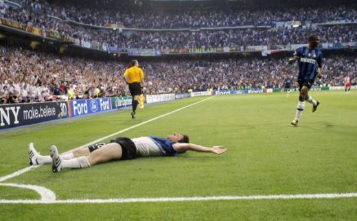 EL PRINCIPE Milito, cel mai bun om al finalei! Vezi golurile si driblingul sezonului in Liga 3D:_6