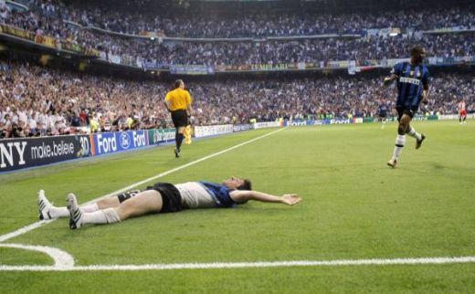 EL PRINCIPE Milito, cel mai bun om al finalei! Vezi golurile si driblingul sezonului in Liga 3D:_6