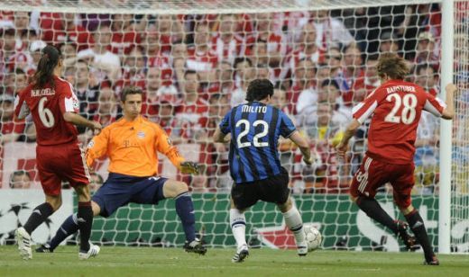 EL PRINCIPE Milito, cel mai bun om al finalei! Vezi golurile si driblingul sezonului in Liga 3D:_11