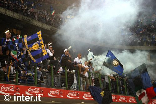 VIDEO / Jucatorii lui Inter sunt EROI la Milano! Vezi cum au fost primiti pe San Siro:_19