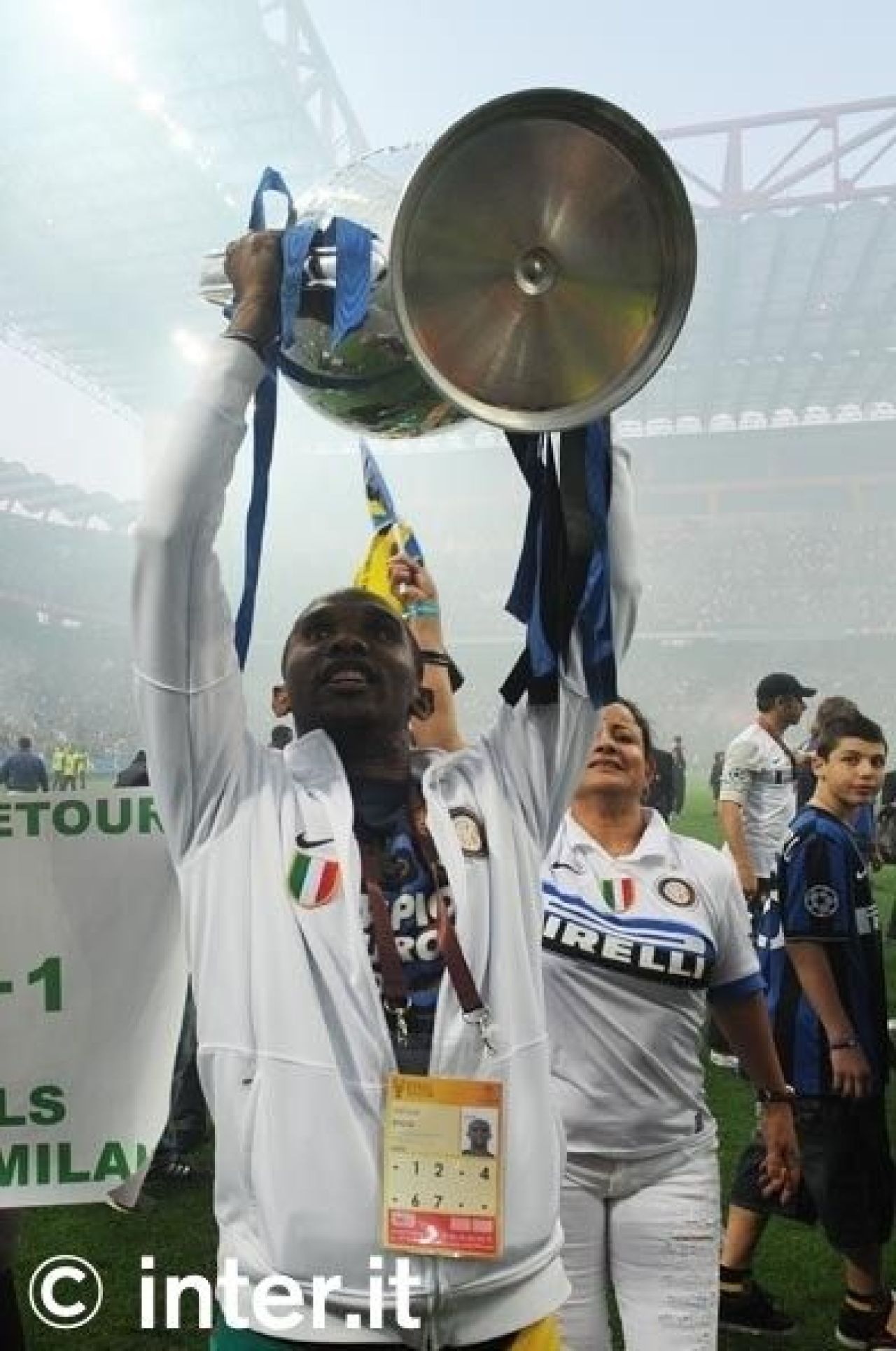 VIDEO / Jucatorii lui Inter sunt EROI la Milano! Vezi cum au fost primiti pe San Siro:_49