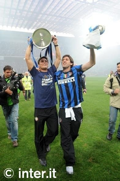 VIDEO / Jucatorii lui Inter sunt EROI la Milano! Vezi cum au fost primiti pe San Siro:_53