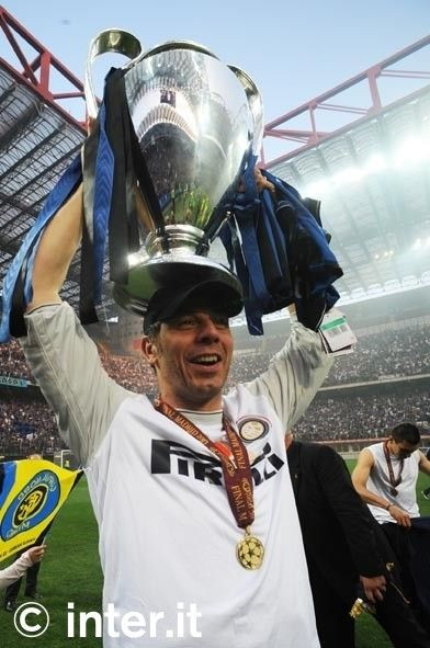 VIDEO / Jucatorii lui Inter sunt EROI la Milano! Vezi cum au fost primiti pe San Siro:_54