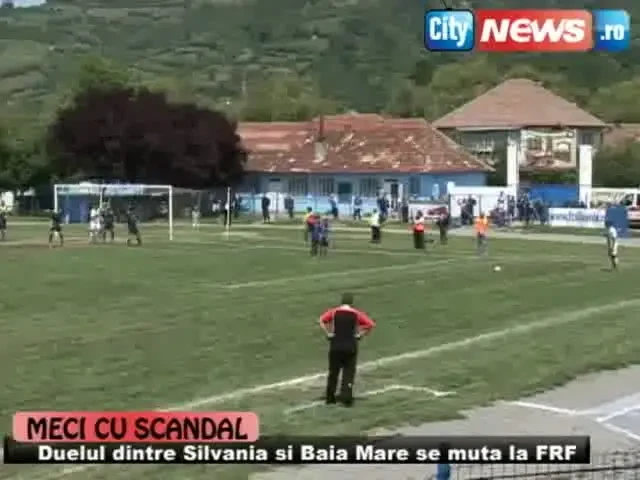 Bruce Lee il bate pe Van Damme! Bataie ca-n filme la meciul FC Silvania - FC Baia Mare!