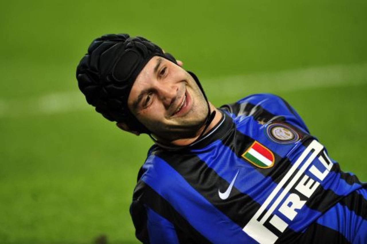 Cele mai tari momente ale lui Chivu in 2010: operat la cap in ianuarie, castigator al Ligii in mai! VIDEO_4